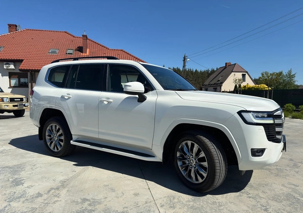 Toyota Land Cruiser cena 539000 przebieg: 25, rok produkcji 2023 z Wieleń małe 211